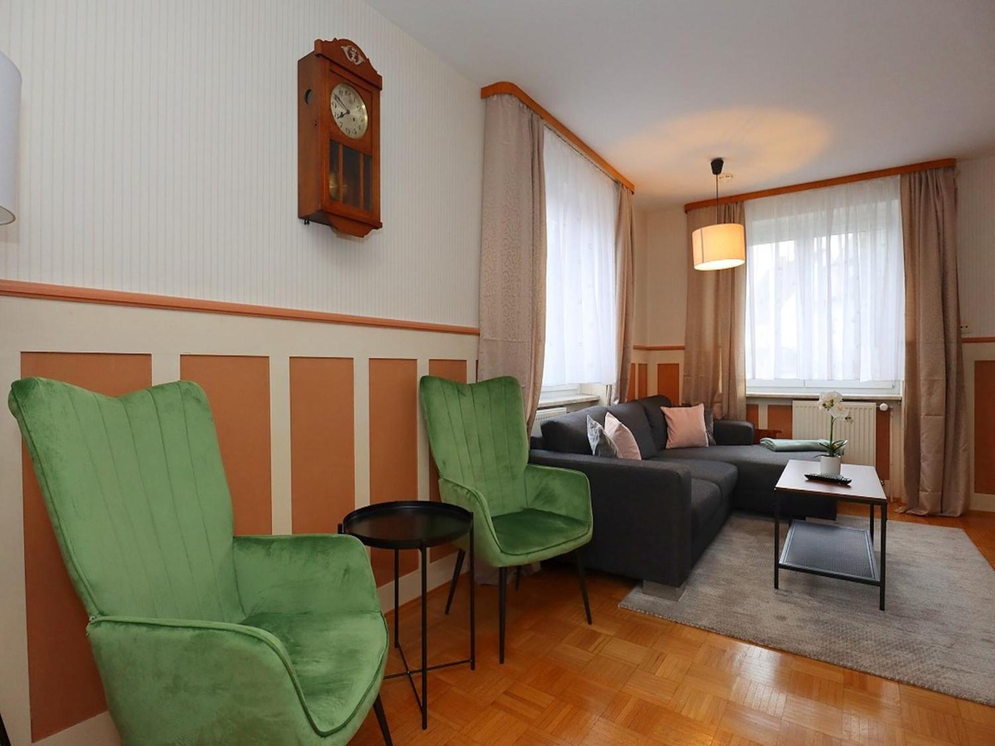 Cozy Apartment In Schwenningen With Garden Villingen-Schwenningen Luaran gambar