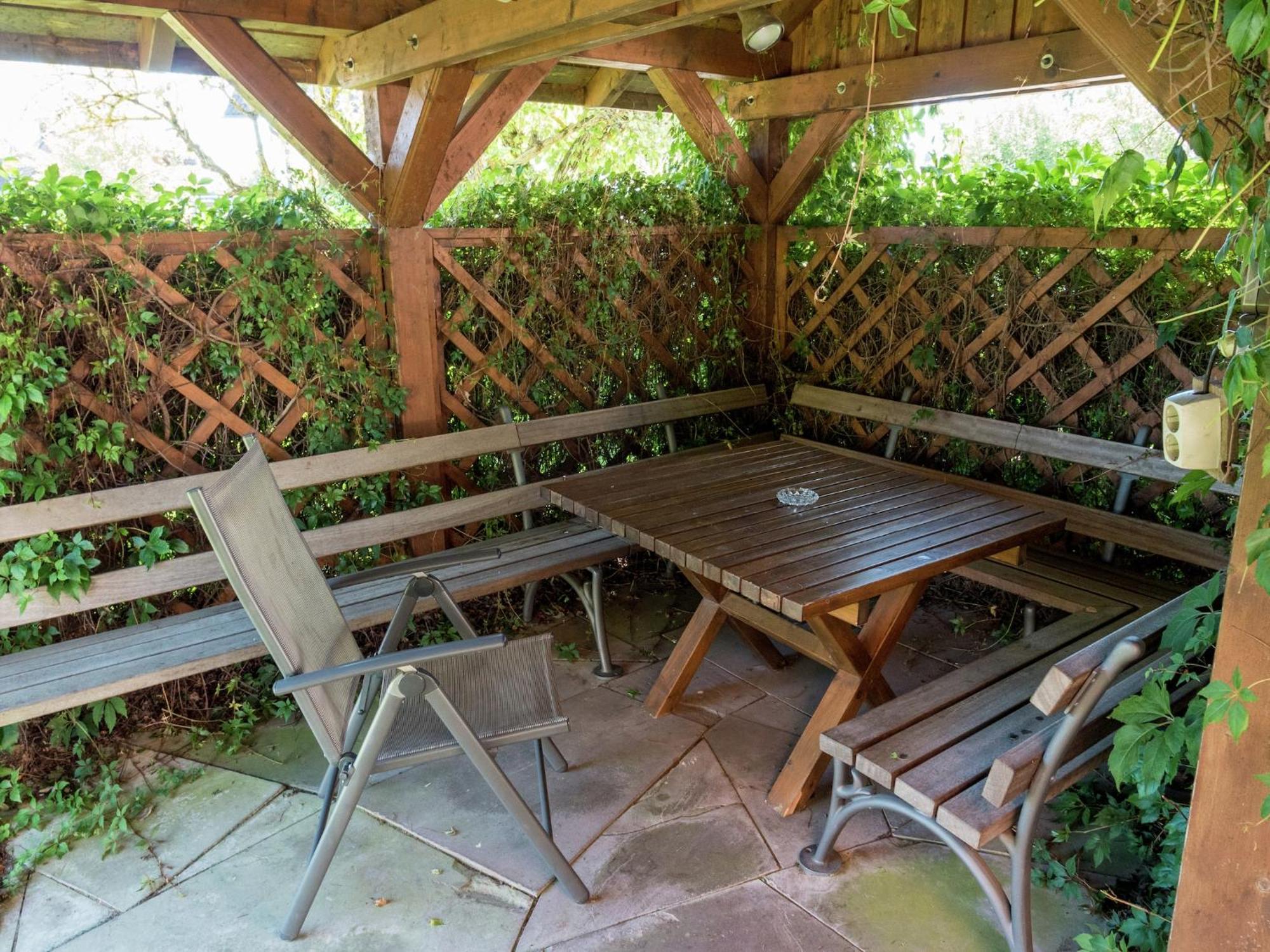 Cozy Apartment In Schwenningen With Garden Villingen-Schwenningen Luaran gambar