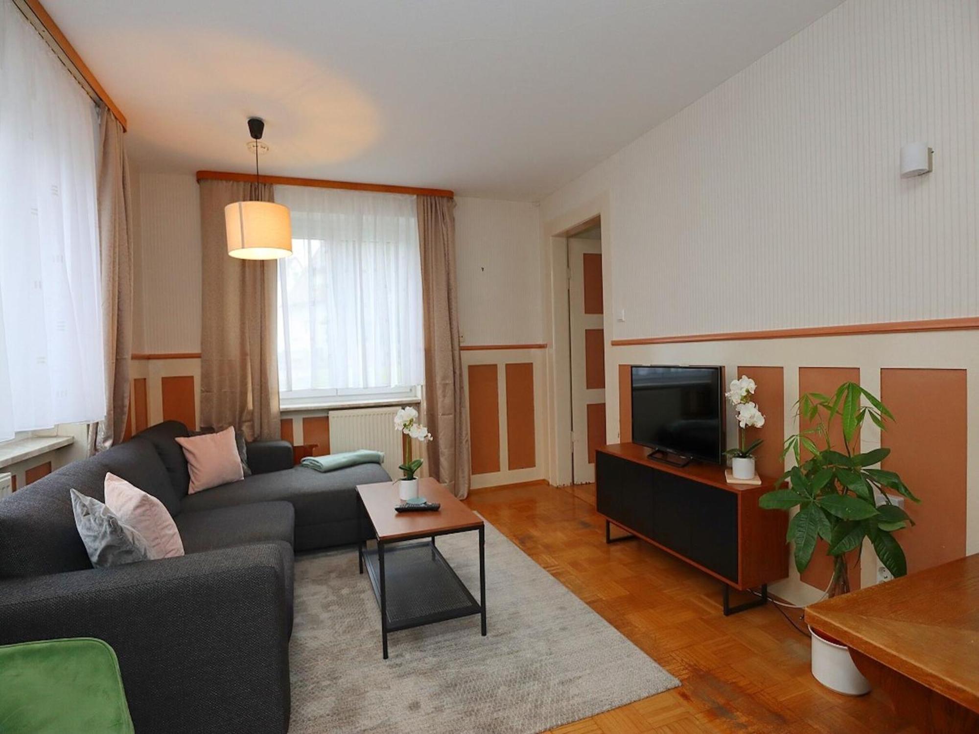 Cozy Apartment In Schwenningen With Garden Villingen-Schwenningen Luaran gambar
